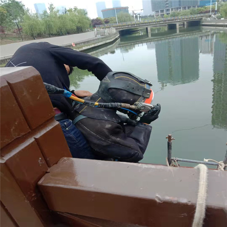 渭南市水下打捞贵重物品公司-水下施工团队